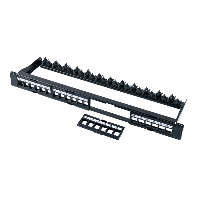 19-tommer 1U 24-ports uskærmet rackmontering (aftageligt vindue) SP-3404-24P